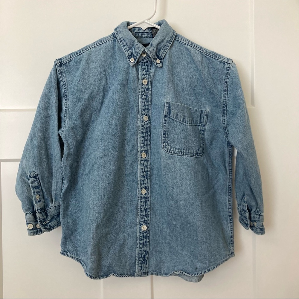 Gap Kids Blue Button Down Denim Shirt, Size M, 100% Cotton, Made in Qatar.